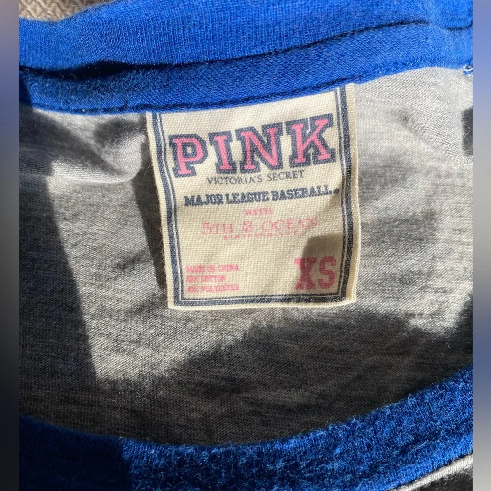 Victoria’s Secret PINK Chicago Cubs Designated Kisser Baseball Tee XS ⚾️ - Picture 9 of 9